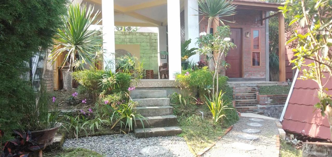 Bliss Family Cottage Batu Batu  Eksteriør billede